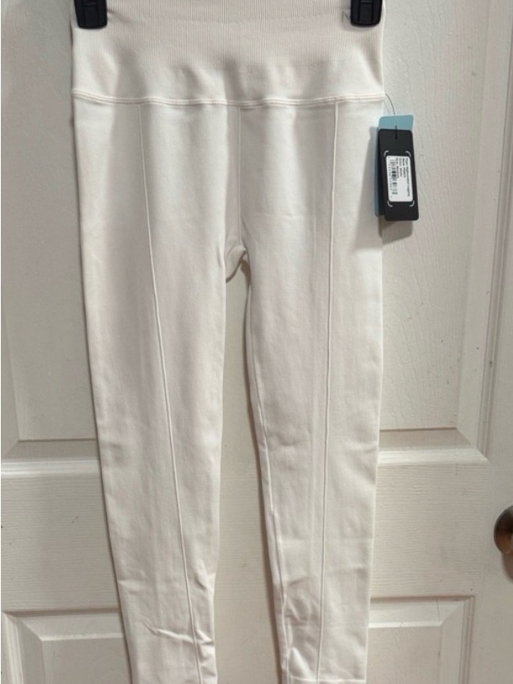 NUX High-Waist white Seam Detail Leggings